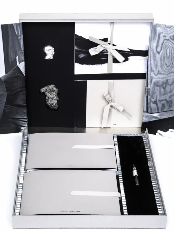 RICK OWENS – LIBRI RV18S0001-100